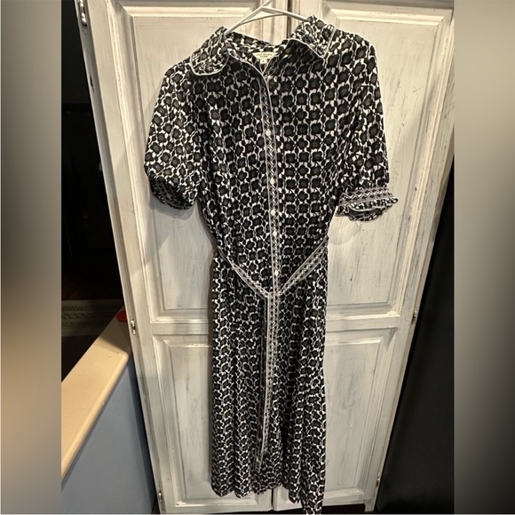 Max Studio Dresses & Skirts - Max Studio Black and White Maxi Dress